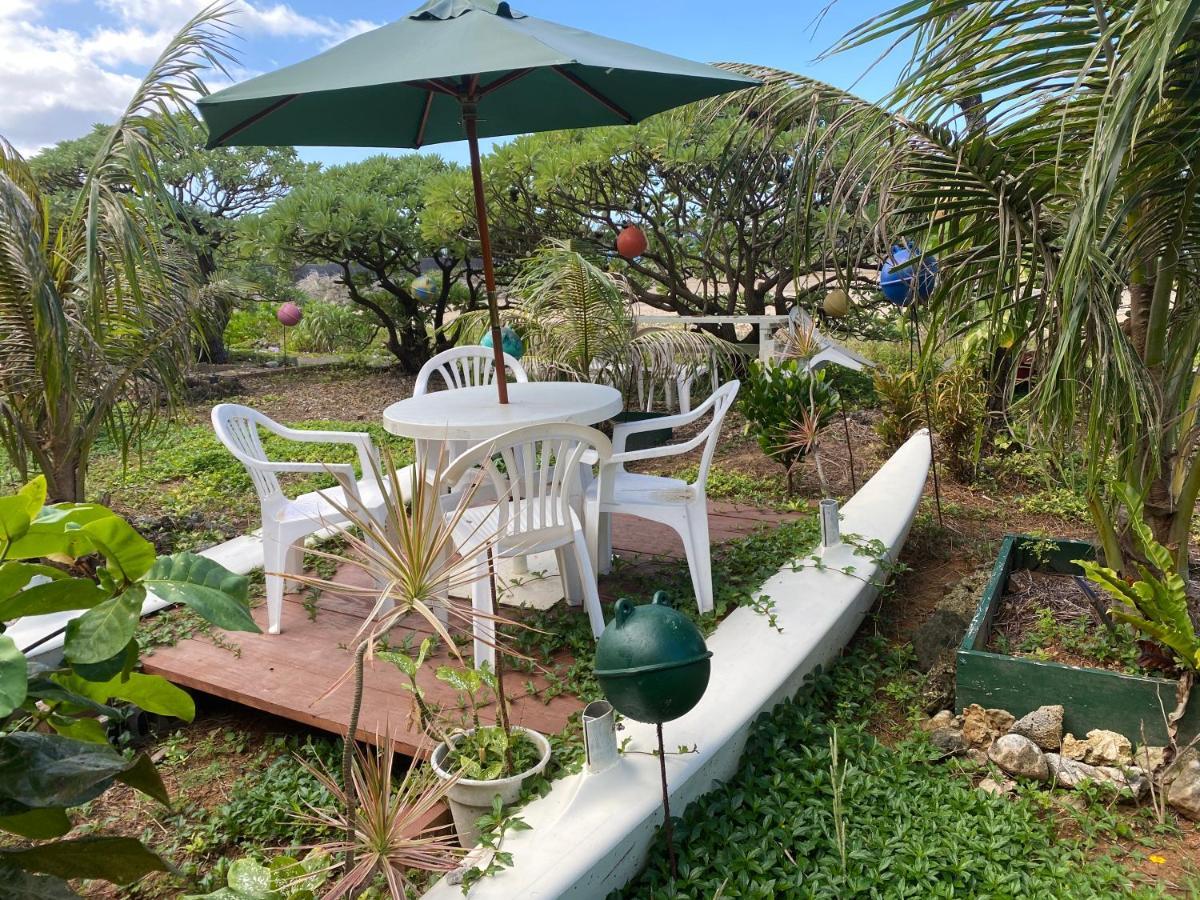 Ken'S Beachfront Cafe & Lodge, Bl2, Oceanfront And Free Canoe Rental Onna Zewnętrze zdjęcie