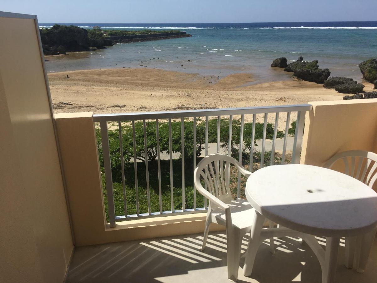Ken'S Beachfront Cafe & Lodge, Bl2, Oceanfront And Free Canoe Rental Onna Zewnętrze zdjęcie