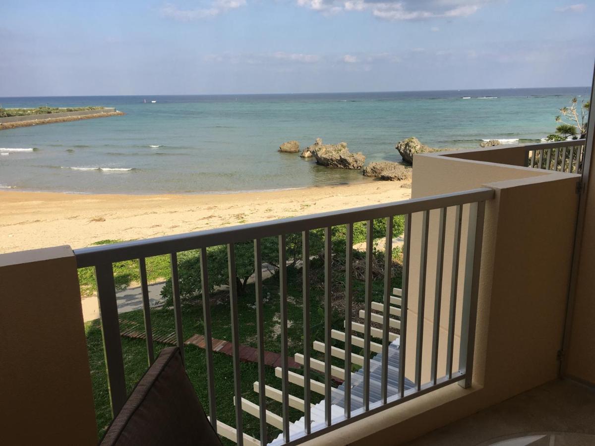 Ken'S Beachfront Cafe & Lodge, Bl2, Oceanfront And Free Canoe Rental Onna Zewnętrze zdjęcie